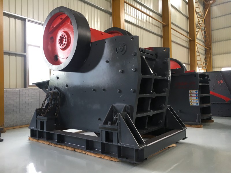 鄂式破碎機